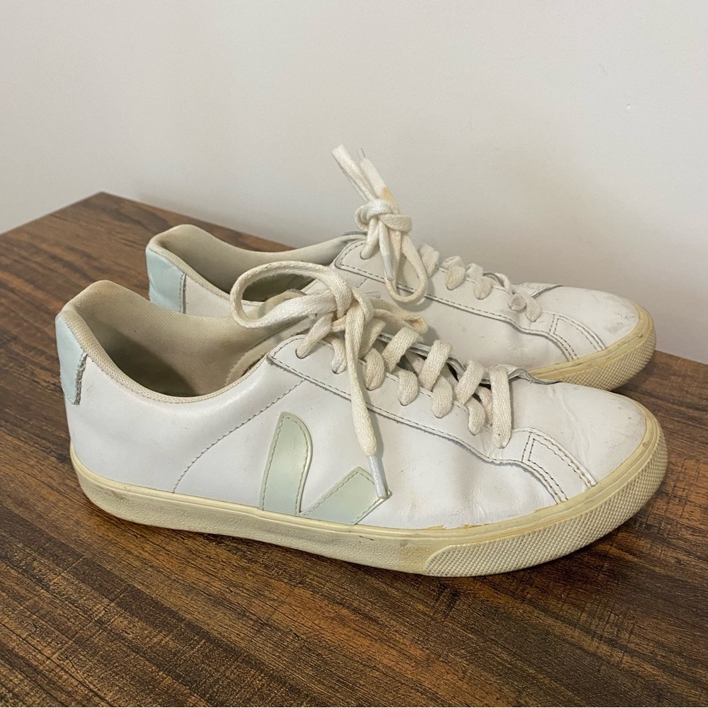 Veja White and Mint Green Sneakers size 7